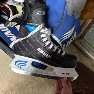 Bauer Supreme Select Black Ice Hockey Skates with TUUK Fasteel blades